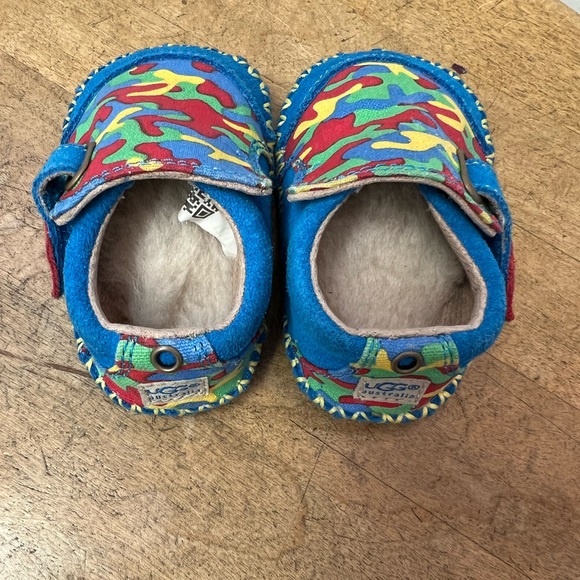 Perfect little Ugg moccasins for babies! Beautiful condition. Newborn size 0/1 - Picture 14 of 15